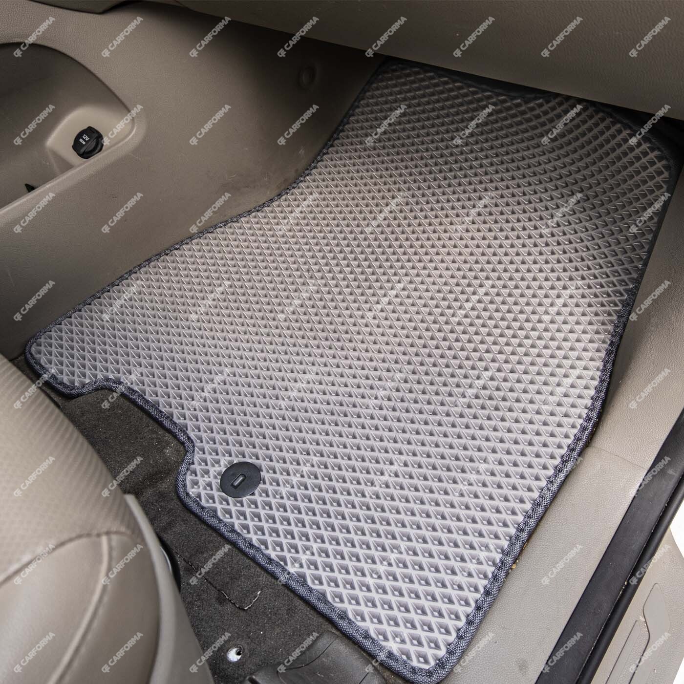 Коврики на KIA Carnival III 7 мест 2014 - 2021 в Томске Коврики на KIA Carnival III 7 мест 2014 - 2021 в Томске