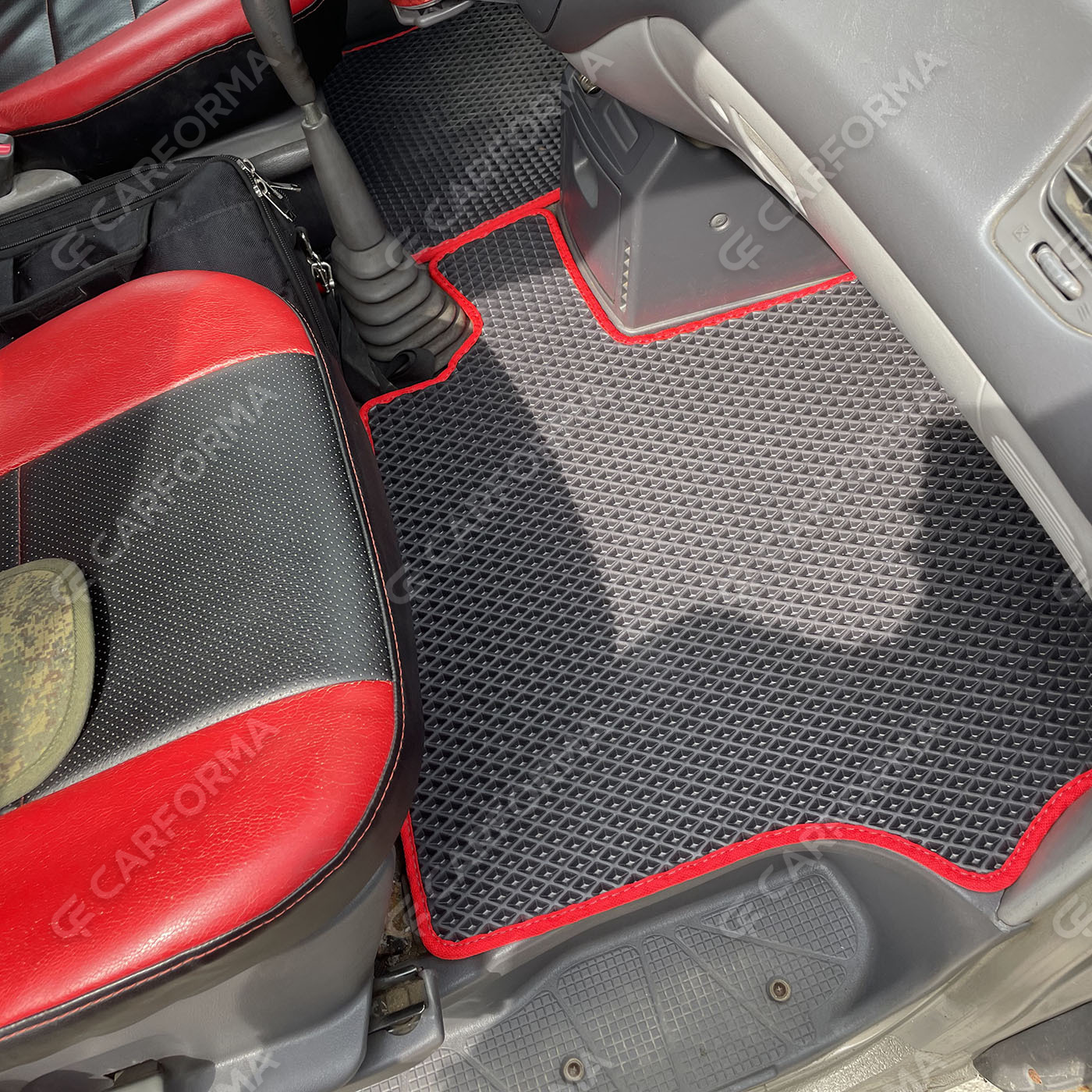 Коврики на Mitsubishi Space Gear 1994&nbsp;-&nbsp;2007 в Томске