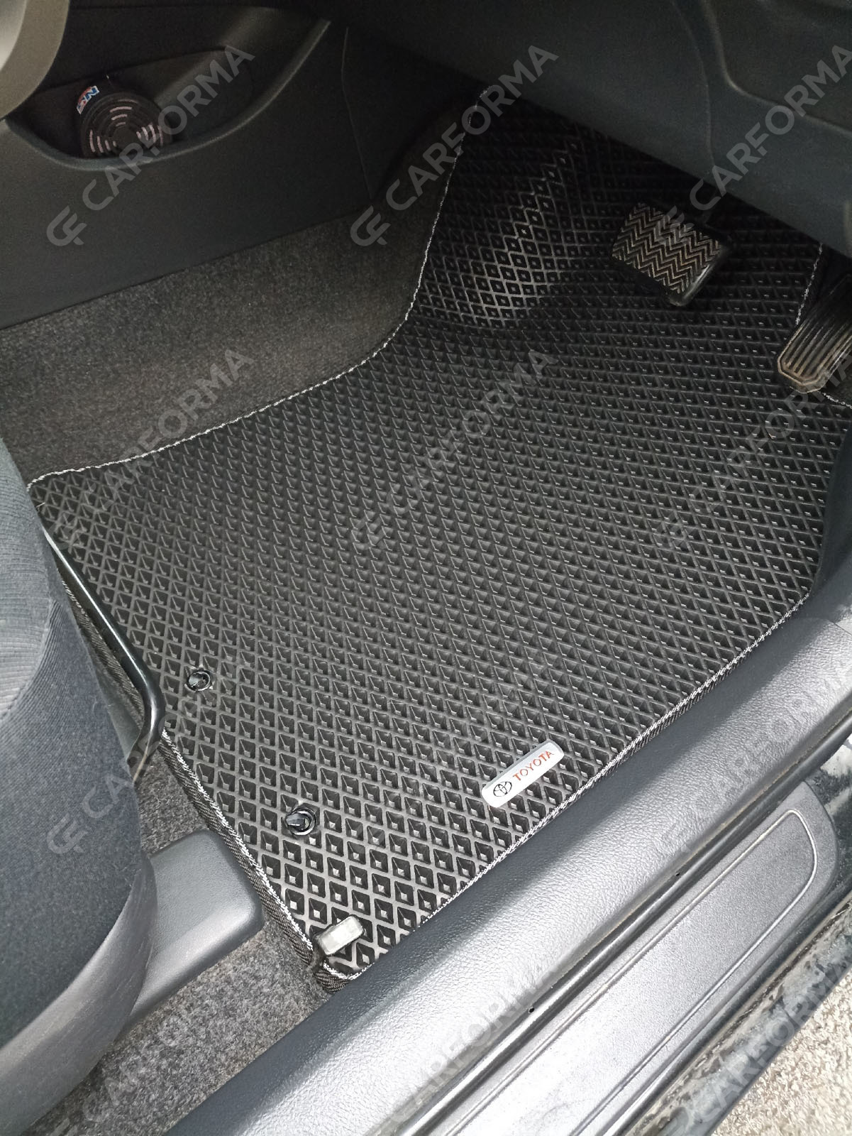 Коврики на Toyota Corolla Axio (E14) 2006&nbsp;-&nbsp;2012 в Томске