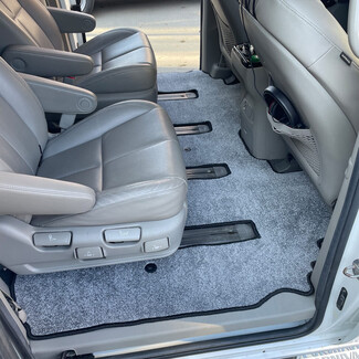 Коврики на KIA Carnival III 7 мест 2014 - 2021 в Томске Коврики на KIA Carnival III 7 мест 2014 - 2021 в Томске