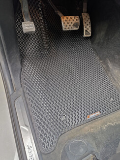 Ворсовые коврики на Jeep Grand Cherokee (WK2) 2010 - 2022 в Томске