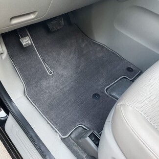 Коврики на KIA Carnival III 7 мест 2014 - 2021 в Томске Коврики на KIA Carnival III 7 мест 2014 - 2021 в Томске