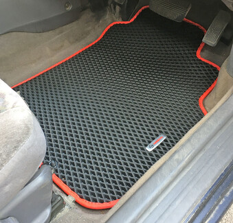 Ворсовые коврики на Nissan Sunny (B14) 1993 - 1999 в Томске Ворсовые коврики на Nissan Sunny (B14) 1993 - 1999 в Томске