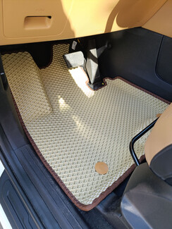 EVA коврики на KIA Carnival IV 7 мест с оттоманками 2020 - 2025 в Томске EVA коврики на KIA Carnival IV 7 мест с оттоманками 2020 - 2025 в Томске