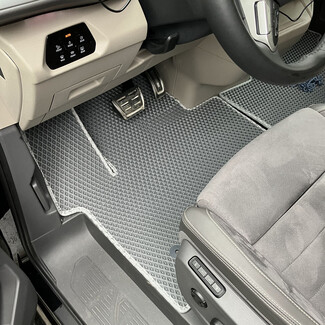 Коврики на Volkswagen Multivan (T7) 2021 - 2026 в Томске Коврики на Volkswagen Multivan (T7) 2021 - 2026 в Томске