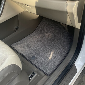 EVA коврики на KIA Carnival IV 7 мест с оттоманками 2020 - 2025 в Томске EVA коврики на KIA Carnival IV 7 мест с оттоманками 2020 - 2025 в Томске