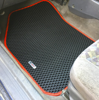 Коврики на Nissan Pulsar (N15) 1995&nbsp;-&nbsp;2000 в Томске