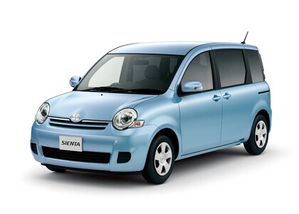 Ворсовые коврики на Toyota Sienta I 2003 - 2015 в Томске